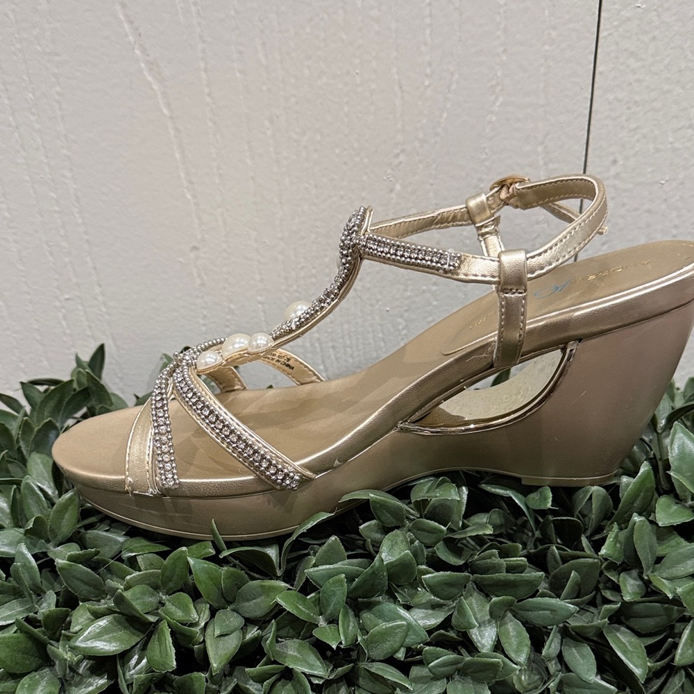 Andrew Geller Allisandra Sandal Size 8 - Picture 2 of 6